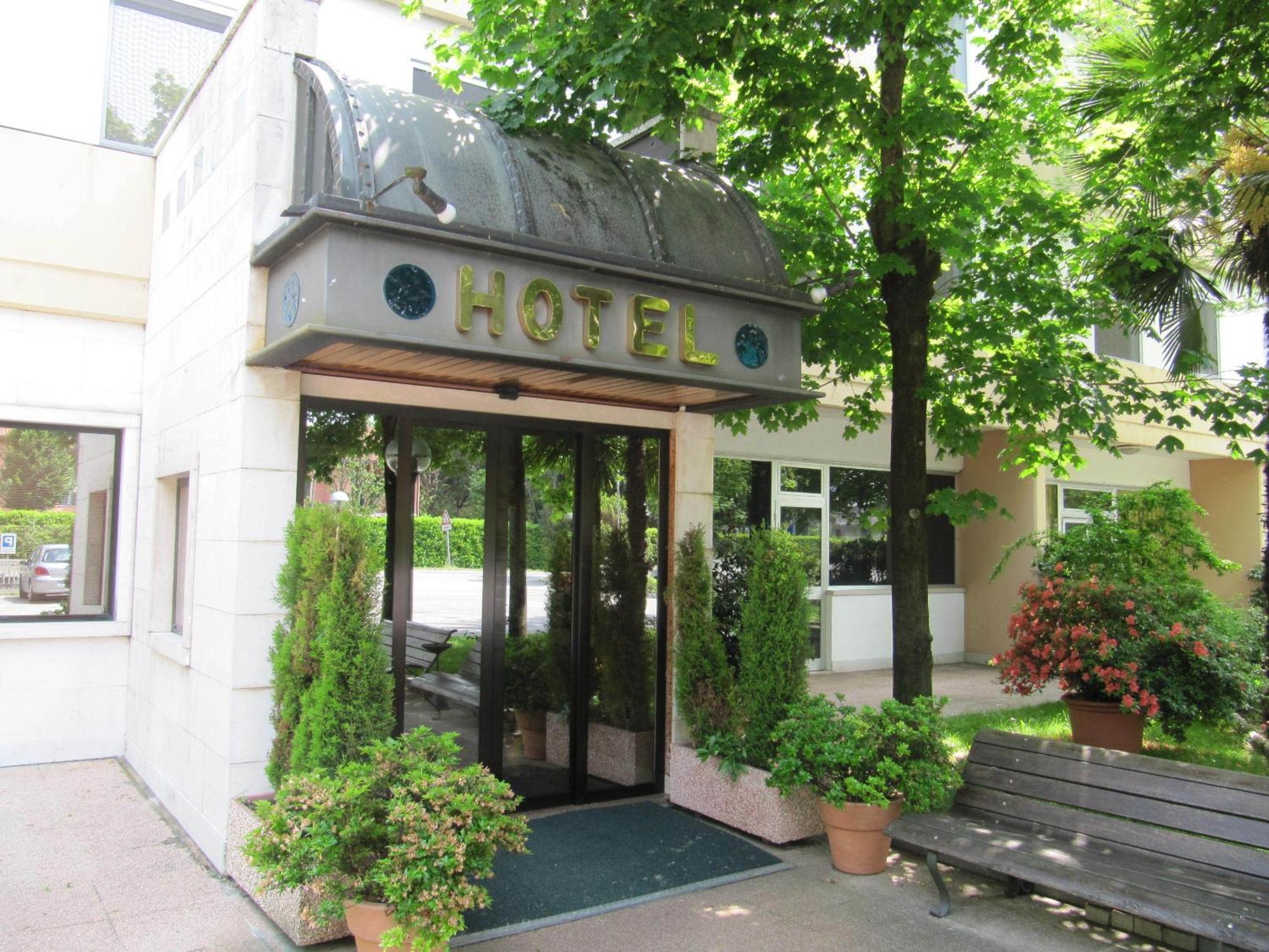 Hotel Garden Ноале Экстерьер фото